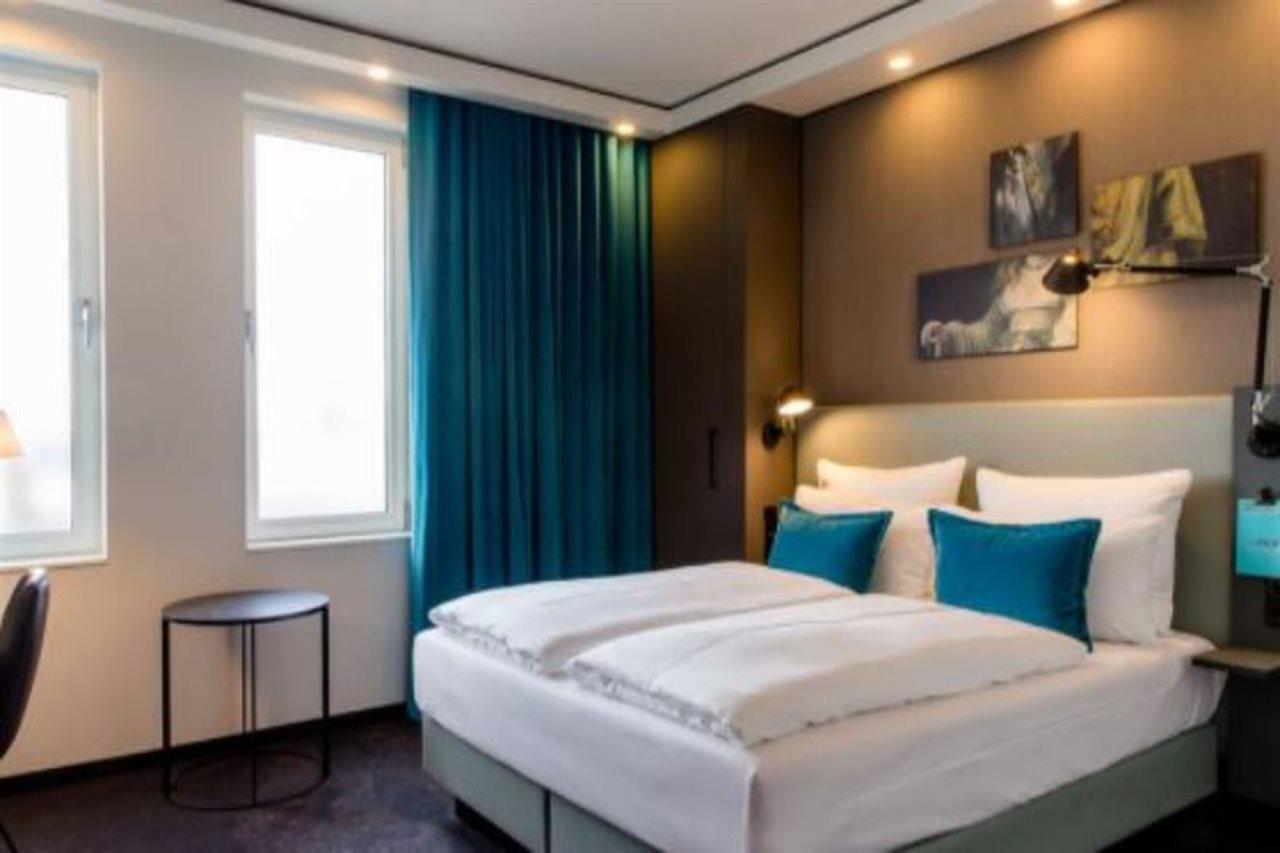 Motel One Amsterdam-Waterlooplein ภายนอก รูปภาพ